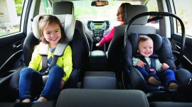 Đâu là vị trí ngồi an toàn nhất trên xe ô tô dành cho trẻ em?