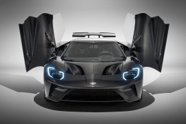 Ford GT 2020 thêm sức mạnh và phiên bản carbon tuyệt đẹp