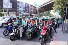 Xe máy bật đèn nhận diện 24/24h phù hợp thời tiết Việt Nam