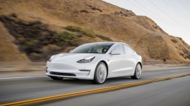 Tesla Model 3 là mẫu xe điện được tìm kiếm nhiều nhất trong năm 2021