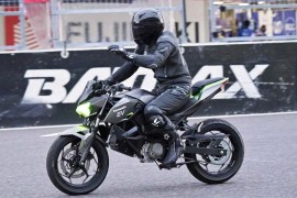 Hai mẫu mô tô điện đầu tiên của Kawasaki sẽ ra mắt vào tháng 11