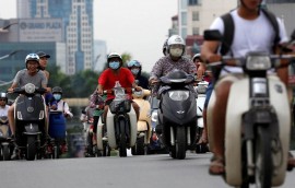 Thị trường xe máy tại thị trường Việt Nam tụt dốc, xe xăng giảm mạnh, xe điện tăng lên