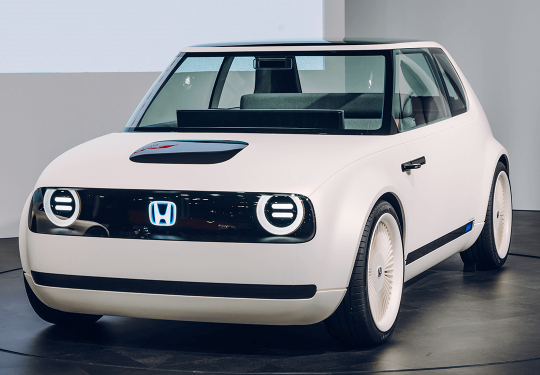 Honda: Xe điện chạy bằng pin lithium-ion sẽ luôn đắt hơn xe ICE