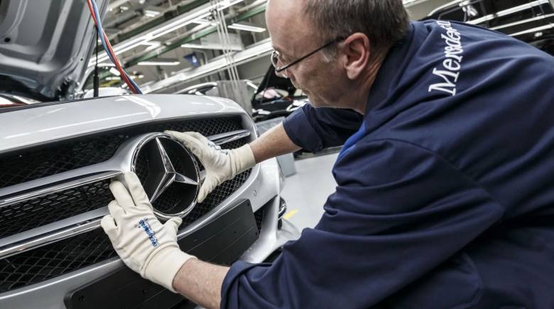 Mercedes-Benz phải trả 5,5 triệu USD để giải quyết vụ kiện về động cơ diesel