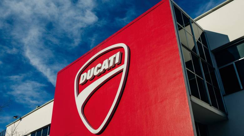 Ducati lần đầu tiên trong lịch sử vượt mốc doanh số 60.000 xe