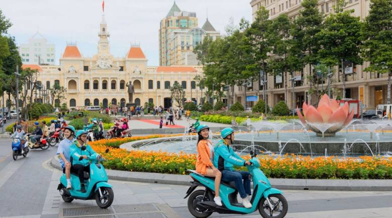 Vinfast hợp tác CEP hỗ trợ tài xế xe ôm tại TP.HCM mua xe máy điện trả góp lãi suất 0%