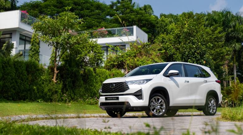 Toyota Innova Cross: Lựa chọn đa dụng cho gia đình hiện đại