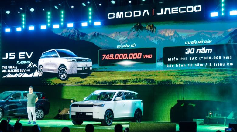 SUV Trung Quốc lắp ráp, Jaecoo J5 công bố giá chỉ từ 499 triệu đồng tại Việt Nam