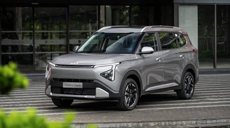 Kia Carens Clavis ra mắt Việt Nam, giá từ 639 triệu đồng