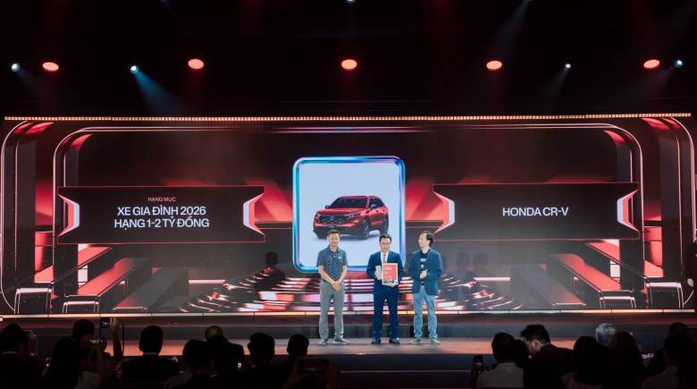 Honda CR-V nhận giải thưởng “Xe gia đình – Hạng 1-2 tỷ đồng” tại Lễ công bố và trao giải Better Choice Awards 2026