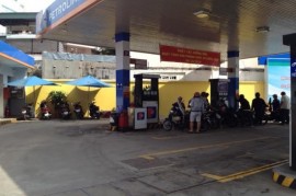 Xăng dầu giảm tiếp từ 240 - 320 đồng/lít