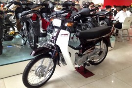 Cuối năm, xe máy ồ ạt giảm giá