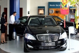 Đua nhau bớt giá cho người mua ô tô