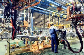 Năm 2016: Ô tô nhập nguyên bản đồng loạt xuống giá