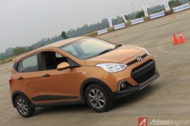 Tháng 7, 5.000 ô tô dưới 9 chỗ được nhập khẩu