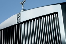 Tìm hiểu quá trình sản xuất một chiếc xe Rolls-Royce