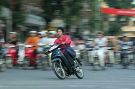 Những điều cần lưu ý khi đi xe máy tại Việt Nam
