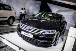 Cận cảnh Volkswagen Phaeton giá 3,038 tỷ đồng vừa ra mắt tại Việt Nam