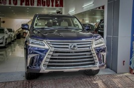 Lexus LX570 đời 2016 màu độc về Việt Nam