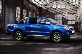 Phiên bản cao cấp Toyota Hilux Invincible X trình làng