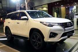 Toyota Fortuner TRD Sportivo 2016 có giá bán hơn 1 tỷ đồng tại Thái Lan