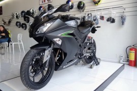 Kawasaki Ninja 300 2016 về Việt Nam có giá 169 triệu đồng