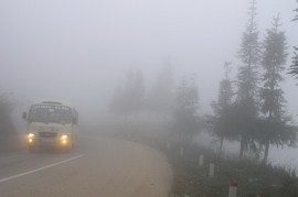 Nhưng lưu ý khi lái xe trong sương mù