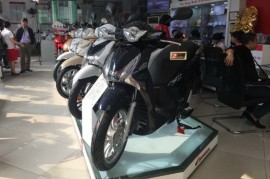 Honda SH bị làm giá cao ngất ngưởng