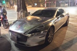 Đại gia Ninh Bình thay áo mới cho Aston Martin Rapide S chơi Tết