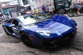 Đại gia Việt sắm cặp đôi siêu phẩm McLaren 650S - Lamborghini Aventador SV