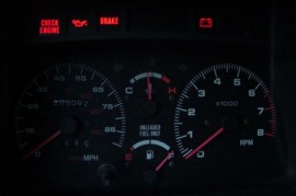 Bạn sẽ hối hận nếu phớt lờ những cảnh báo này trên ôtô