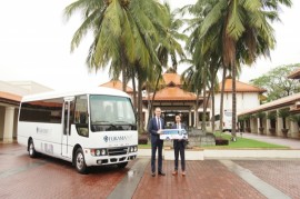 FUSO bàn giao xe buýt ROSA Exclusive cho Furama Resort Đà Nẵng