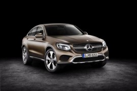 Mercedes-Benz tăng giá hàng loạt xe 