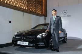 Cận cảnh Mercedes-Benz SLC 43 AMG 2017 giá 3,6 tỷ đồng sắp ra mắt tại Việt Nam
