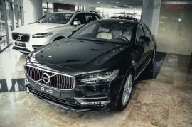 Hình ảnh cận cảnh Volvo S90 tại Việt Nam