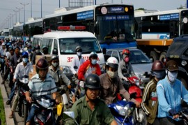 Nhường xe cứu thương - Chuyện lạ ở Việt Nam