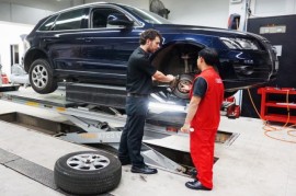 Chuyên gia Audi AG tới Việt Nam kiểm tra xe cho khách hàng