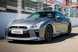 Nissan GT-R 2017 có giá bán ra khoảng từ 2,6 tỷ tại Anh