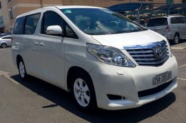 Toyota Alphard 2011 có giá bán ra trên 2 tỷ tại Việt Nam