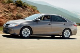 Toyota Camry 2016 với lỗi không bung túi khí