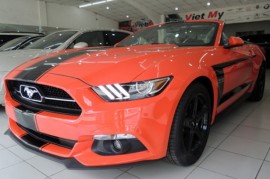 Ford Mustang mui trần có giá bán 2,2 tỷ tại Việt Nam