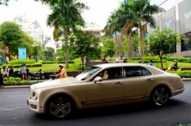 Đại gia Việt đang sở hữu 230 chiếc xe sang Bentley