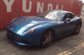 Ferrari California T 2015 đầu tiên về Việt Nam
