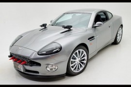 Aston Martin phiên bản nhái xe điệp viên 007 có giá 200.000 USD