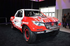 Honda Baja Race Truck: Xe bán tải lạ mắt sẽ ra mắt năm sau