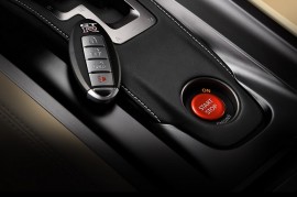 Khổ với chìa khóa thông minh ô tô