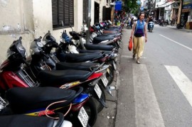 Đi bộ như thế nào để không vi phạm luật?