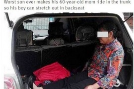 Người đàn ông Trung Quốc nhẫn tâm cho mẹ ngồi cốp  xe
