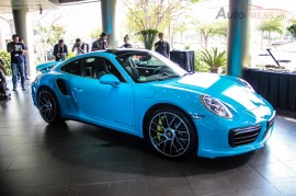 Video: Cận cảnh Porsche 911 Turbo S giá 14,5 tỷ đồng tại Việt Nam