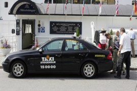 Taxi kiêm phòng trị liệu tâm lý lưu động